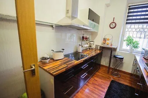 Ferienparadies Fuerth Apartment
