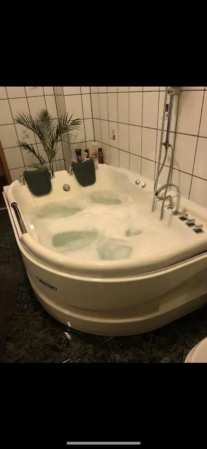 Ferienparadies Fuerth Apartment