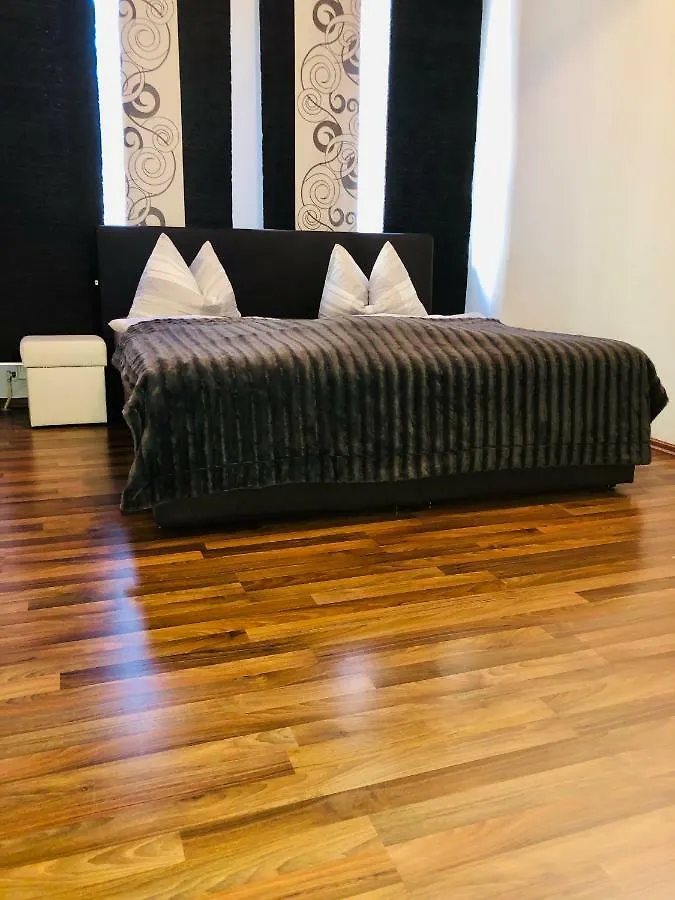Ferienparadies Fuerth Apartment