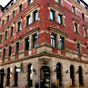 Five Seasons Szálloda